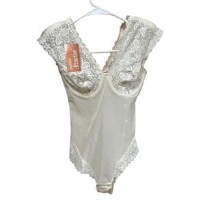 NWT Padded Attraction Vintage 80's Ivory Lace Bodysuit Teddy Sheer Lingerie M‎